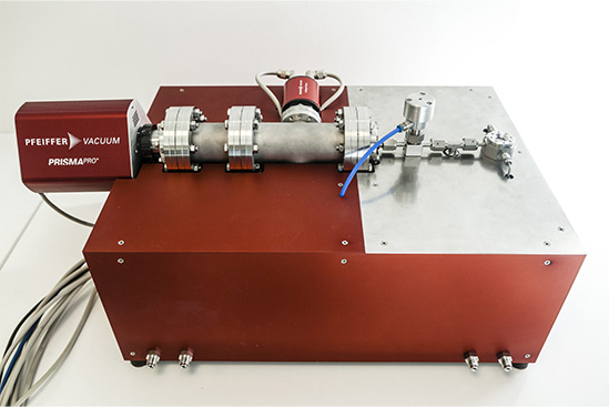 Our EC-MS Professional tabletop analysis instrument for Electrochemical Mass Spectrometry with a embedded mass spectrometer